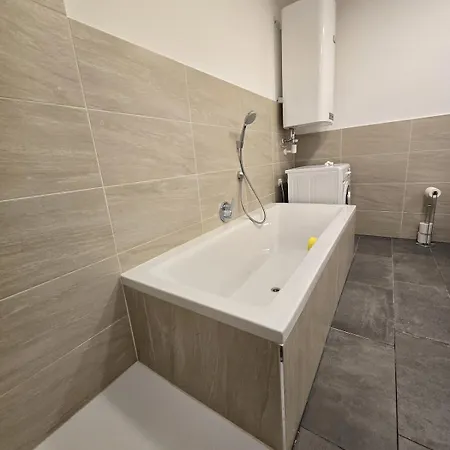 Daire Aldrans With 3 Bedrooms İnnsbruck